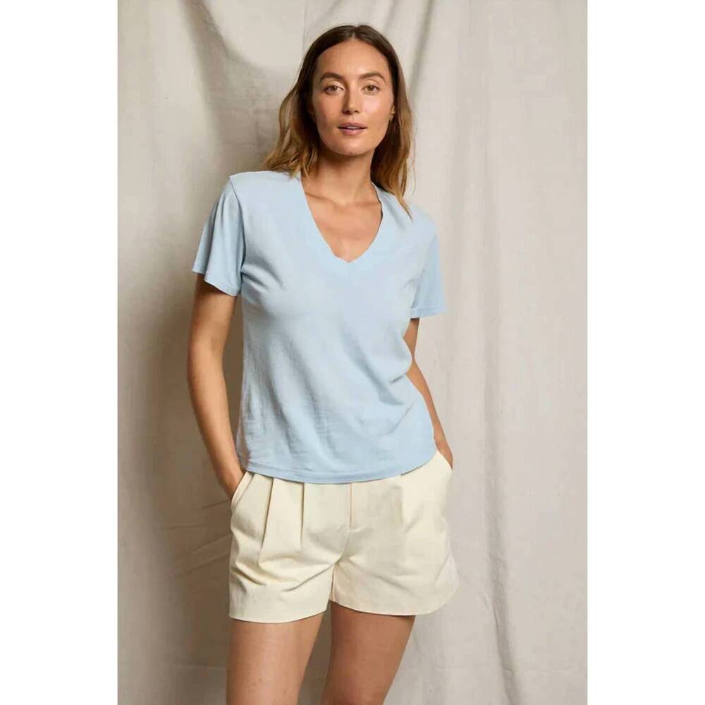 NEW PERFECTWHITETEE hendrix short sleeve boxy v-neck tee in powder blue